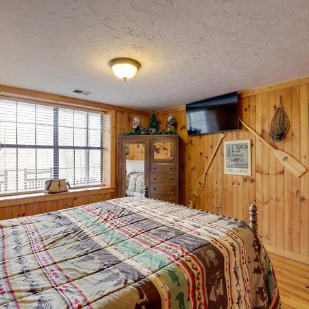 Smoky Mountains Cabin With Hot Tub, Deck And Views! Sevierville Zewnętrze zdjęcie