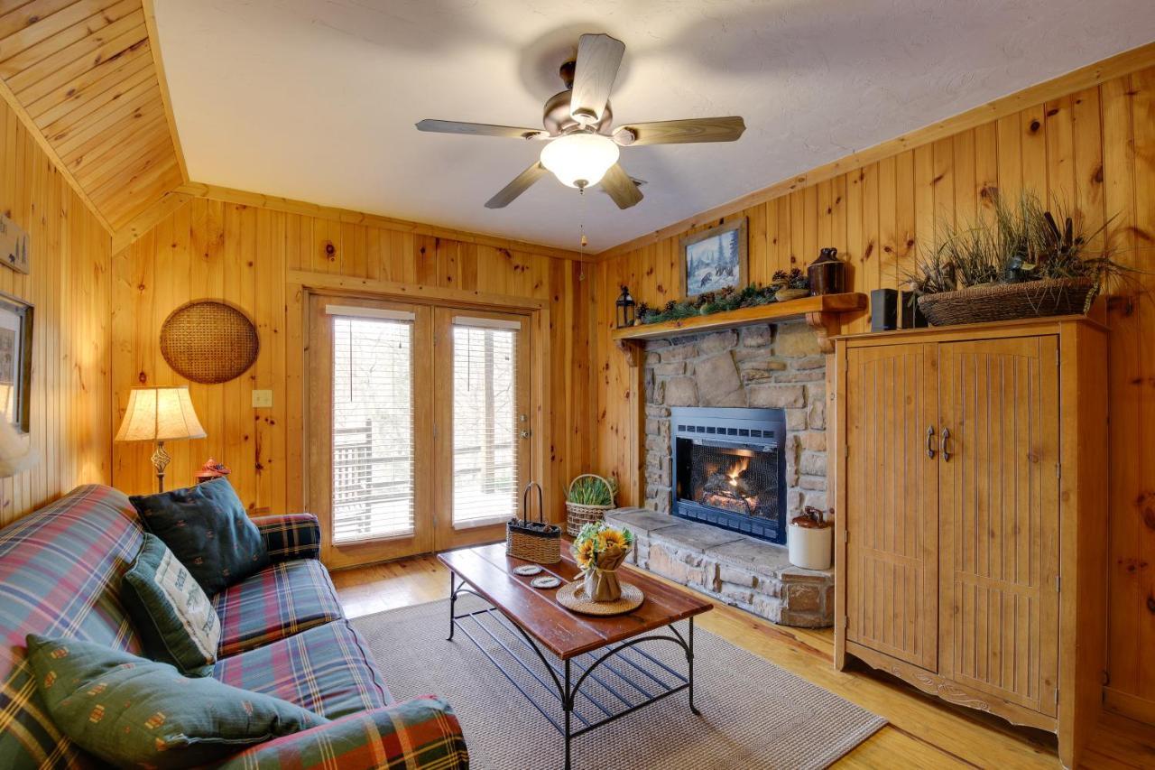 Smoky Mountains Cabin With Hot Tub, Deck And Views! Sevierville Zewnętrze zdjęcie